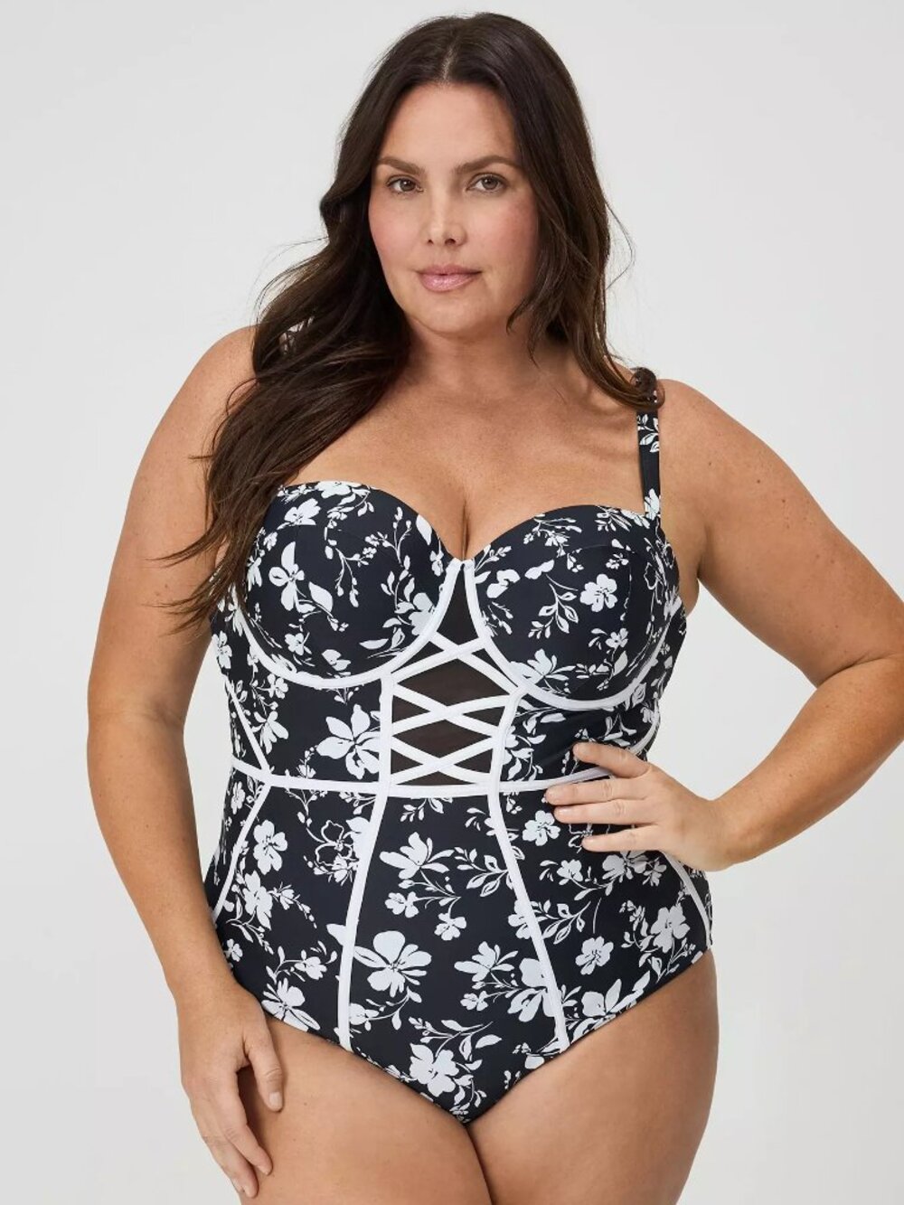 NWT Torrid  Plus Size Wired XO One Piece Swimsuit, KAINA FLORAL BLACK